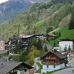 Gorgasser Im Berghaus Glockner Heiligenblut